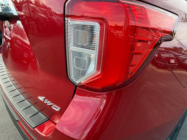 Certified 2022 Ford Explorer XLT w/ Equipment Group 202A image 31