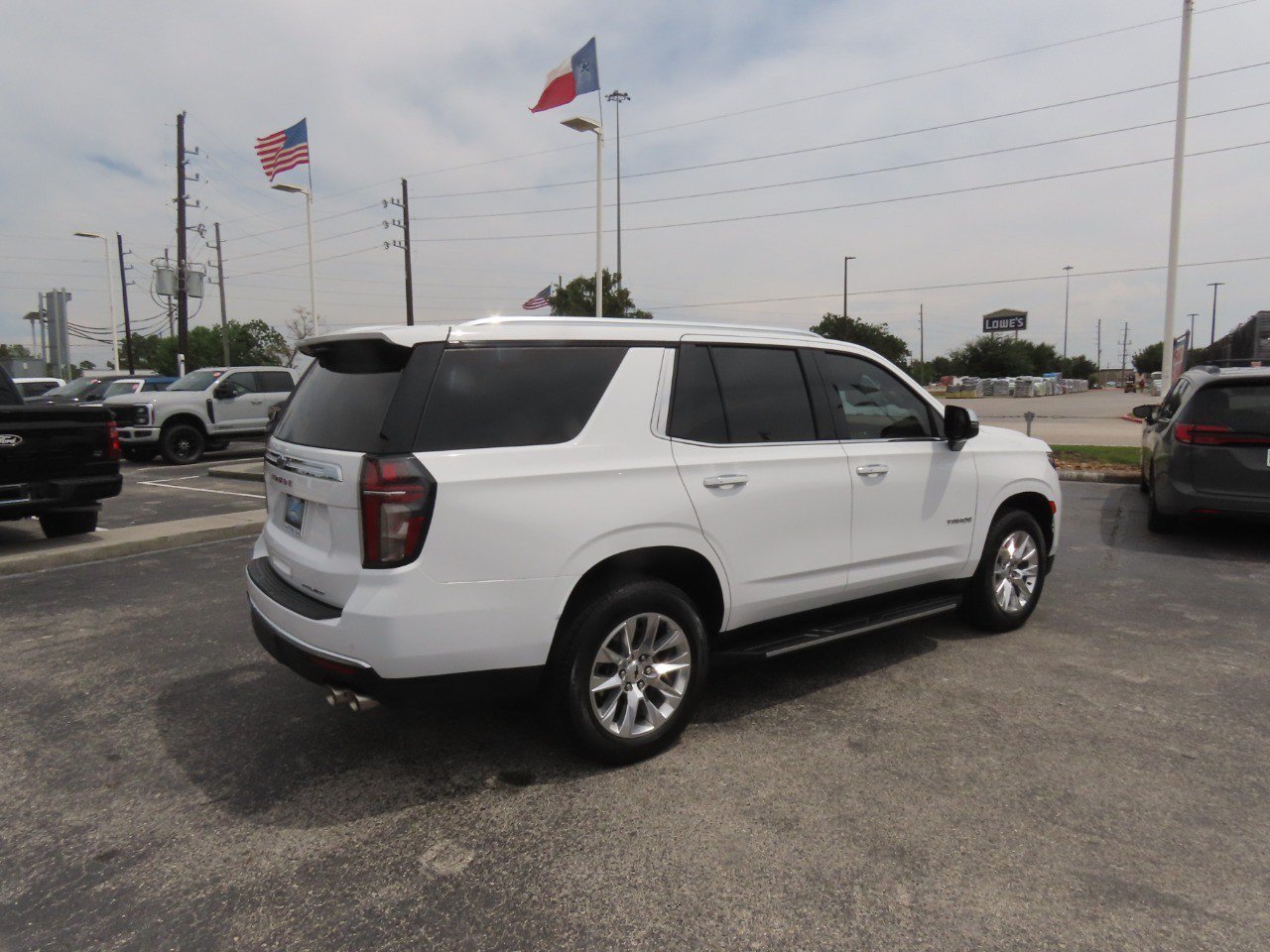 Used 2023 Chevrolet Tahoe Premier RWD image 11