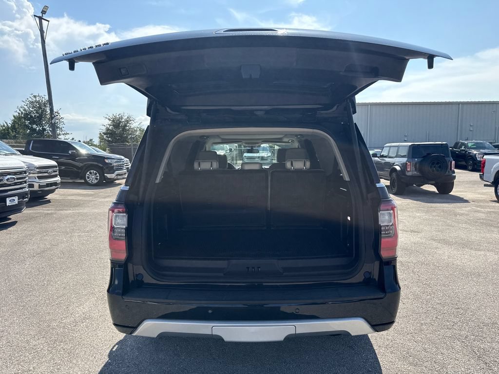 Certified 2021 Ford Expedition Max Platinum RWD image 31