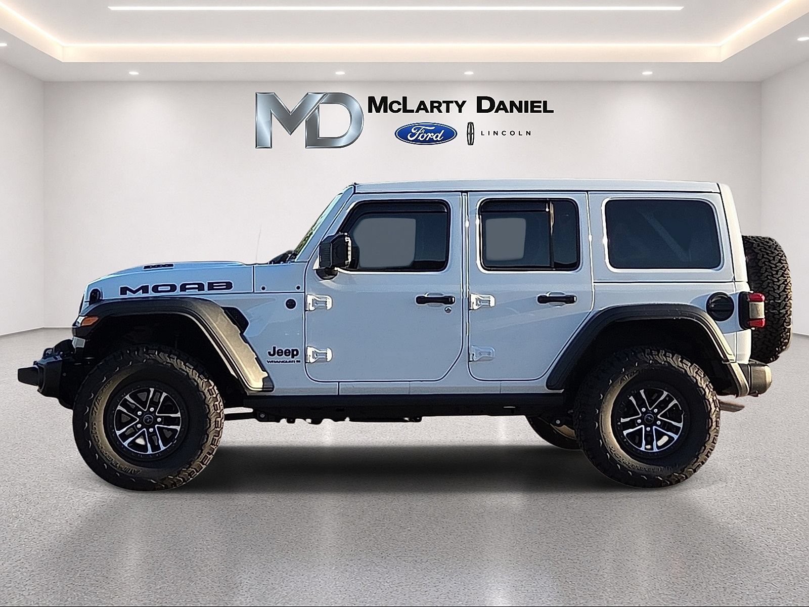 Used 2026 Jeep Wrangler Unlimited Rubicon 392 w/ Quick Order Package 27X Moab AWD/4WD image 3