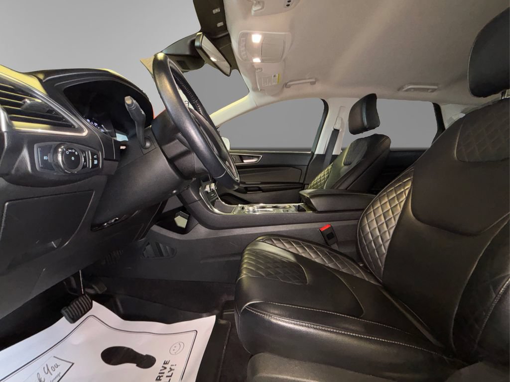 Certified 2023 Ford Edge Titanium AWD/4WD image 10
