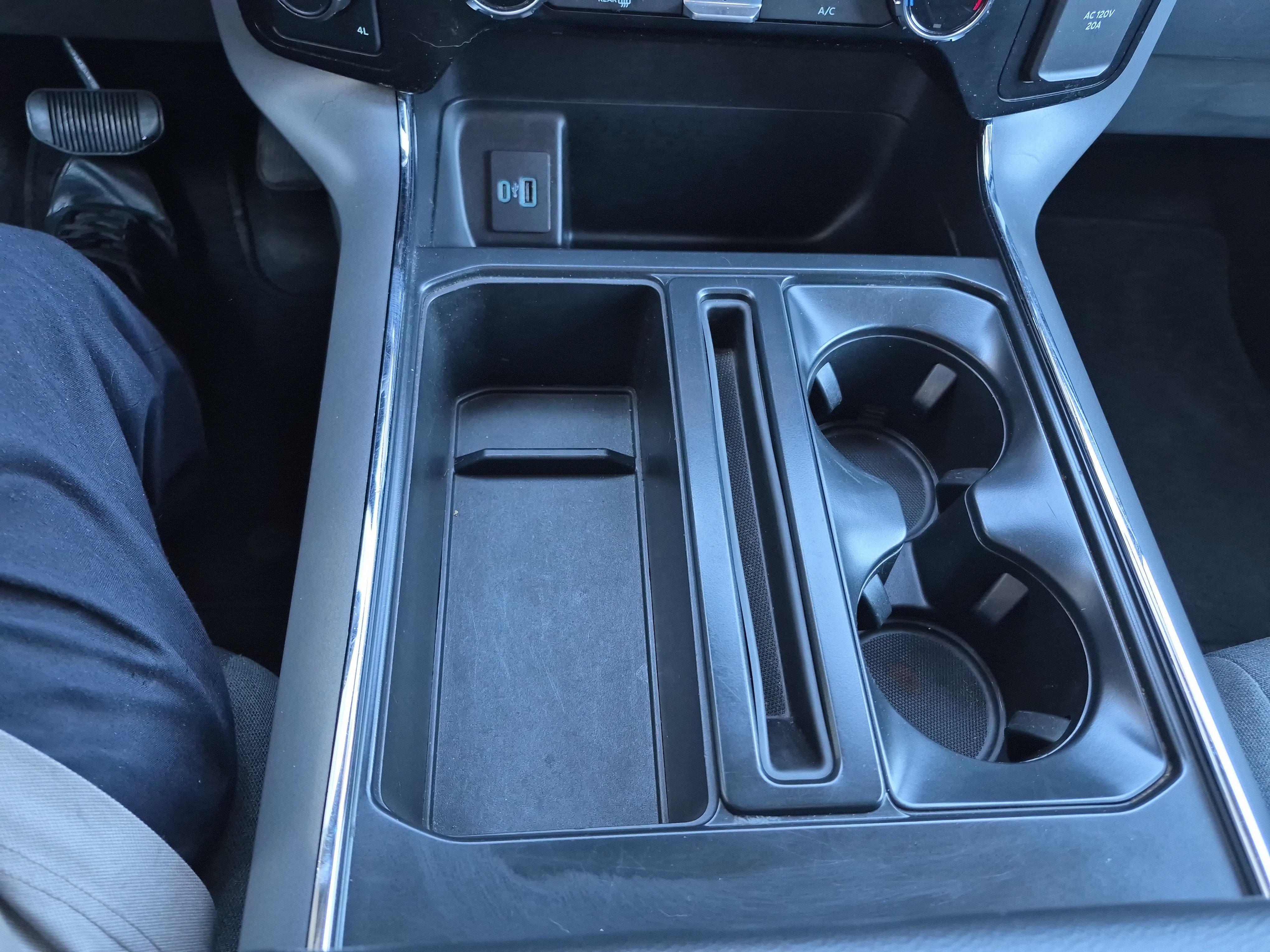 Certified 2024 Ford F150 XLT w/ Mobile Office Package image 33