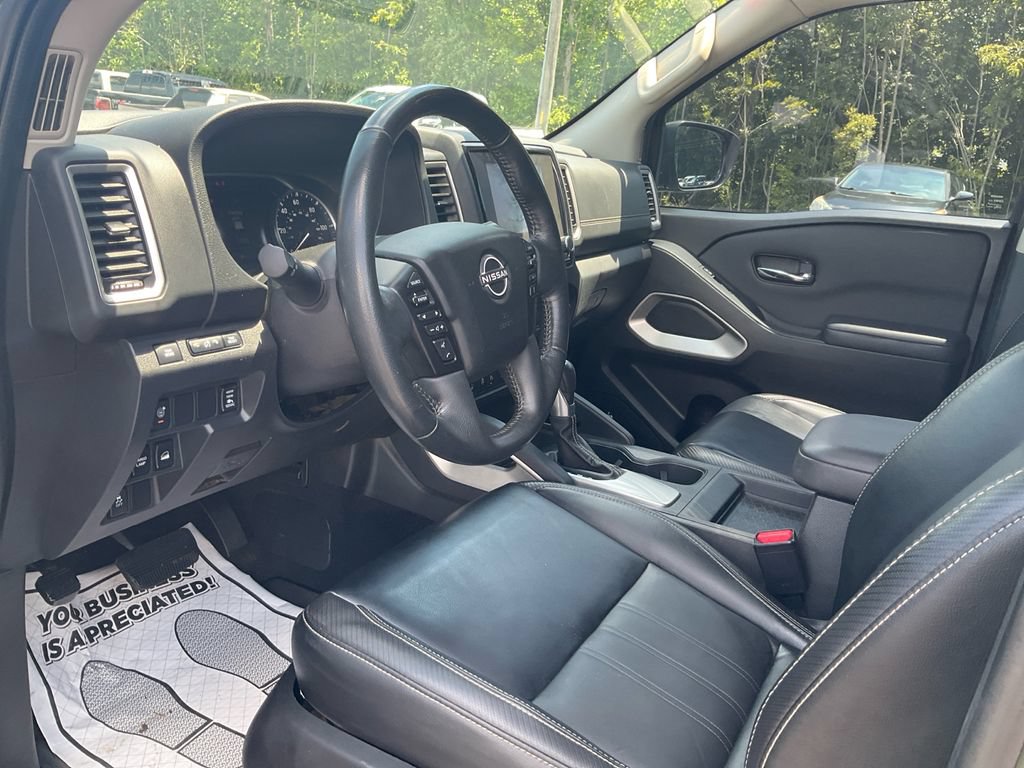 Used 2023 Nissan Frontier SV w/ SV Premium Package AWD/4WD image 15