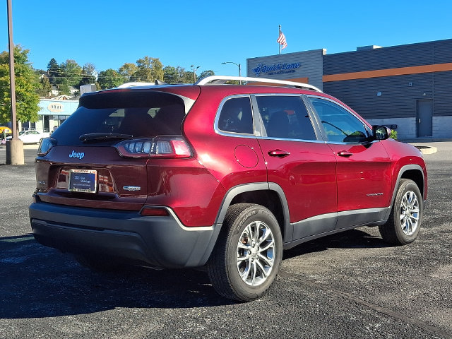 Used 2019 Jeep Cherokee Latitude Plus w/ Cold Weather Group AWD/4WD image 6