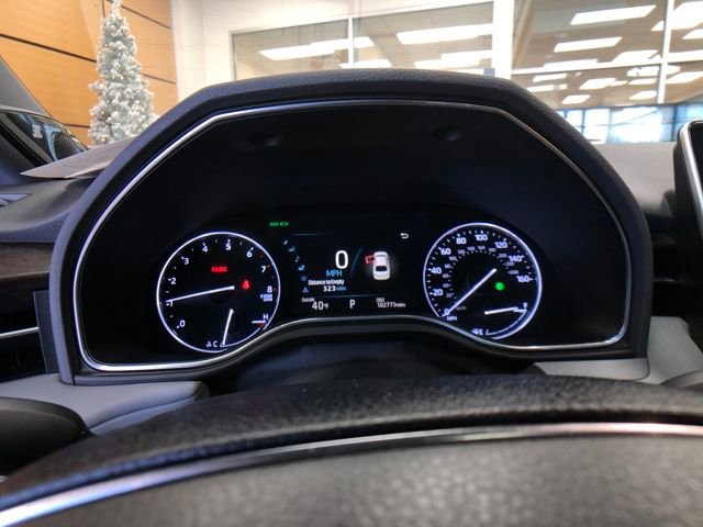 Used 2019 Toyota Avalon Limited image 14