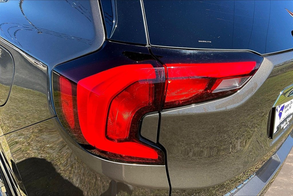 Used 2020 GMC Terrain Denali w/ Denali Premium Package FWD image 25