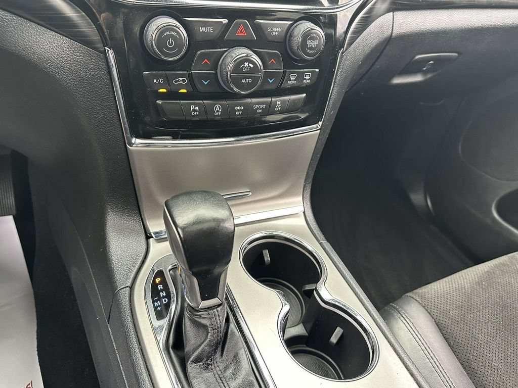 Used 2020 Jeep Grand Cherokee Altitude AWD/4WD image 21