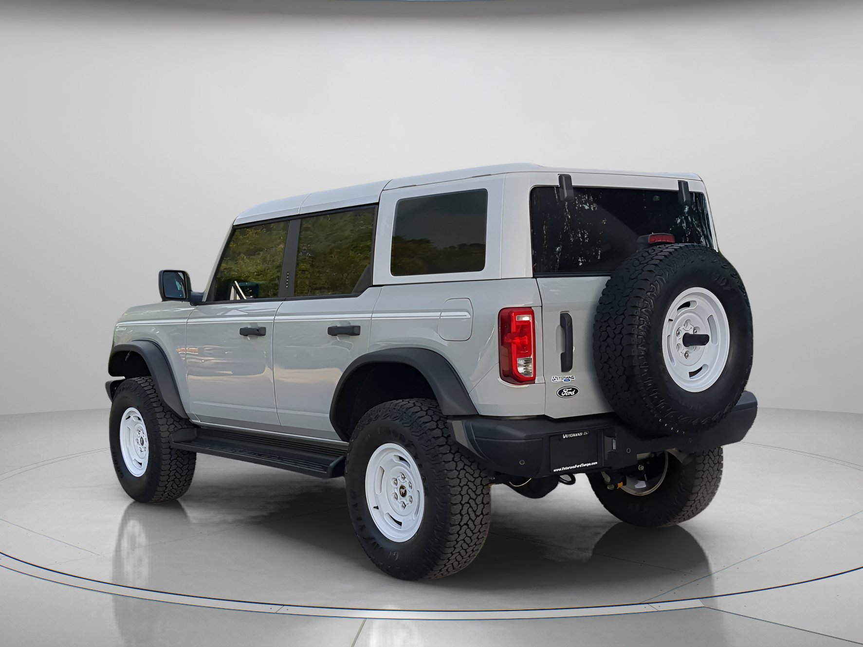 Certified 2026 Ford Bronco Heritage Edition AWD/4WD image 42