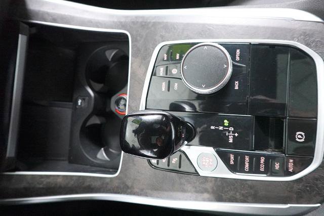 Used 2022 BMW X5 xDrive40i w/ Parking Assistance Package image 22