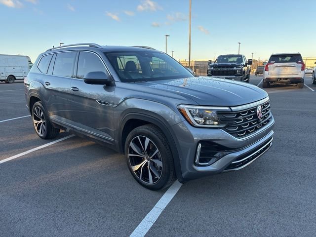 Used 2024 Volkswagen Atlas SEL Premium R-Line image 6