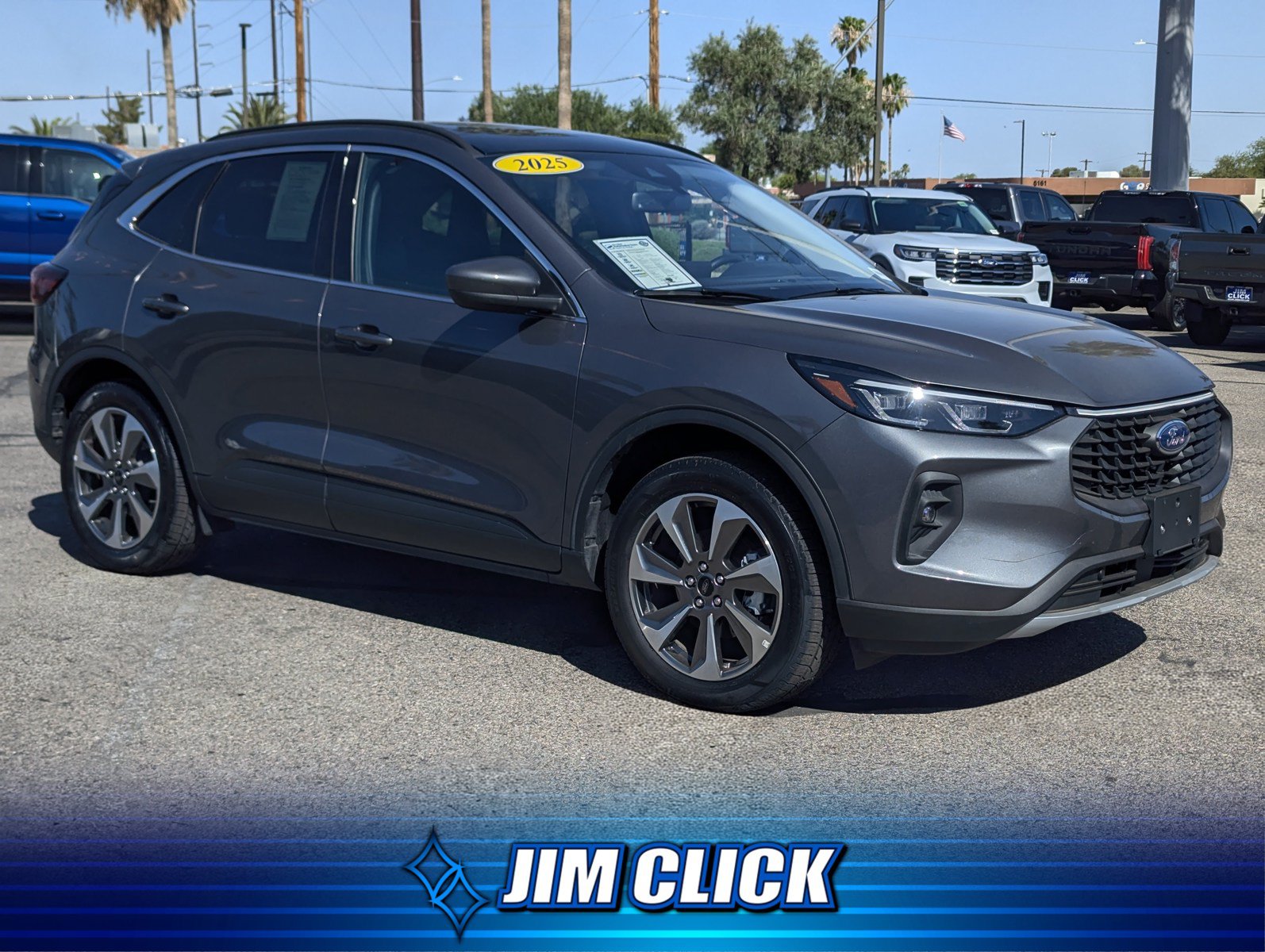 Certified 2025 Ford Escape Platinum AWD/4WD image 1