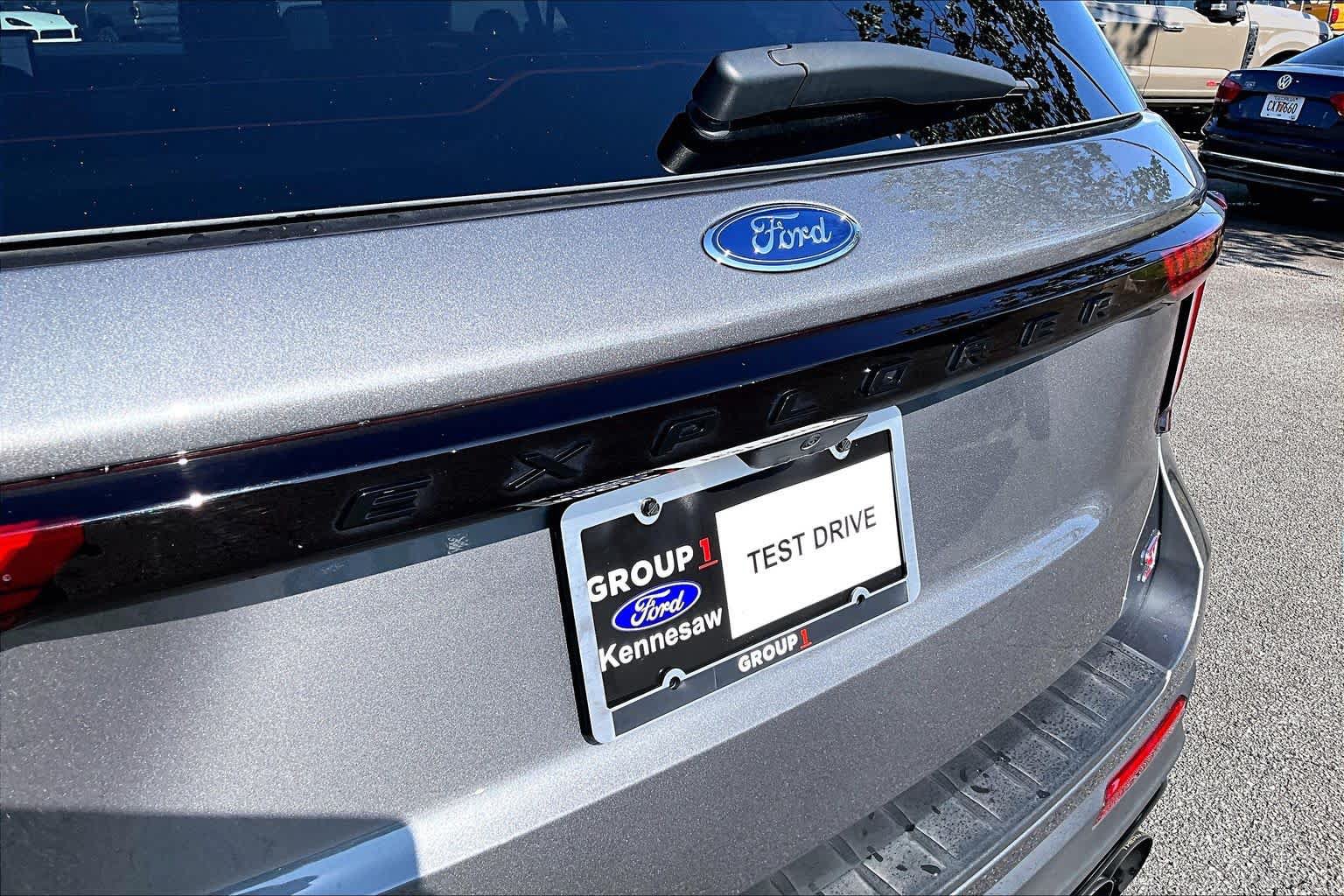Certified 2025 Ford Explorer ST w/ Sun And Sound Package AWD/4WD image 31