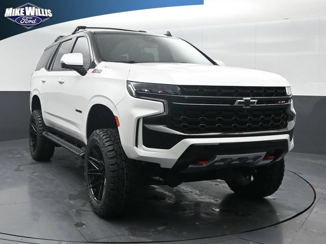 Used 2023 Chevrolet Tahoe Z71 w/ Luxury Package AWD/4WD image 1