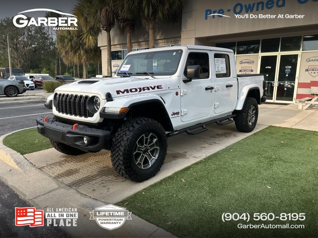 Used 2024 Jeep Gladiator Mojave AWD/4WD image 1