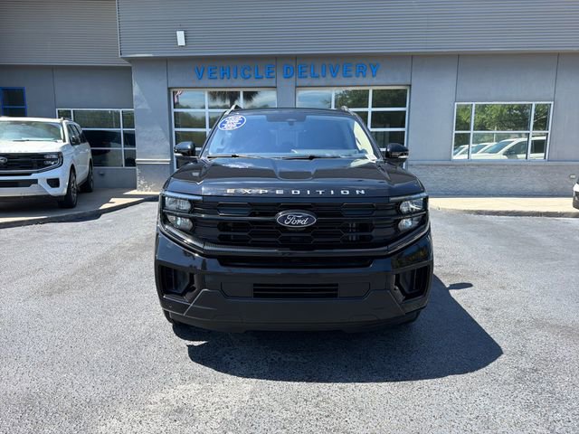 Certified 2025 Ford Expedition Active RWD image 2