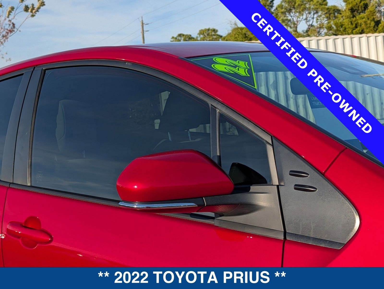 Used 2022 Toyota Prius LE image 11