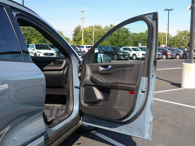 Certified 2024 Ford Escape ST-Line w/ Tech Pack #1 AWD/4WD image 27