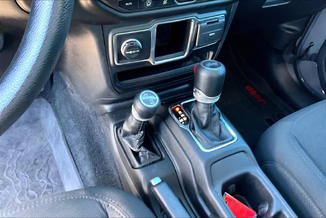 Used 2023 Jeep Wrangler Unlimited Sport AWD/4WD image 11