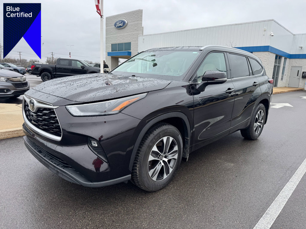 Used 2022 Toyota Highlander XLE