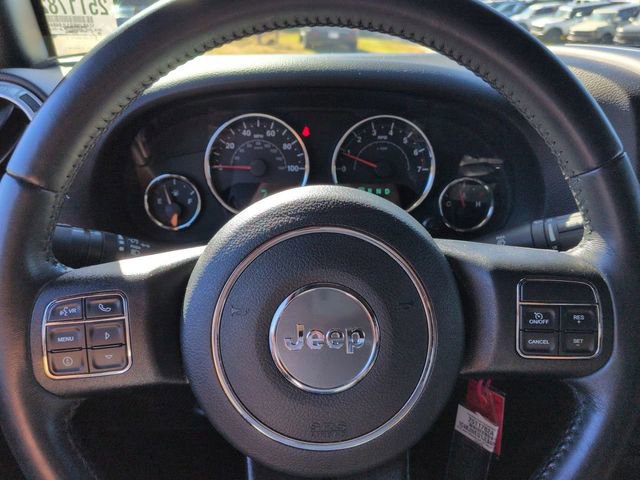 Used 2018 Jeep Wrangler Unlimited Sahara w/ Connectivity Group image 26