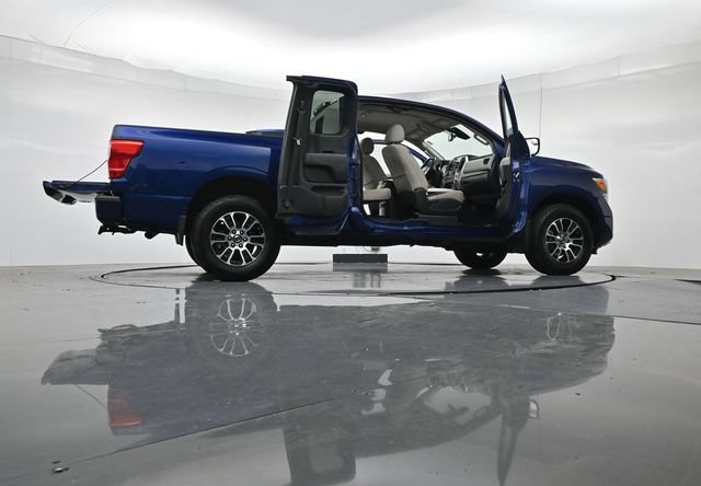 Used 2020 Nissan Titan SV w/ SV Convenience Package AWD/4WD image 53