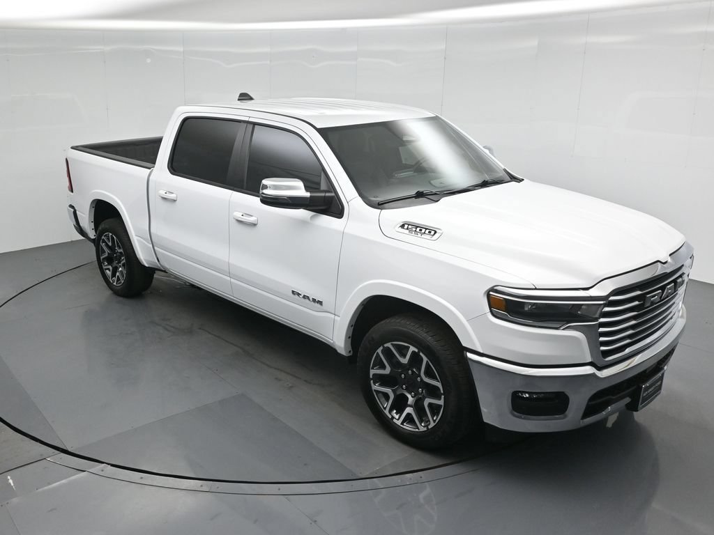 Used 2025 RAM 1500 Laramie AWD/4WD image 40