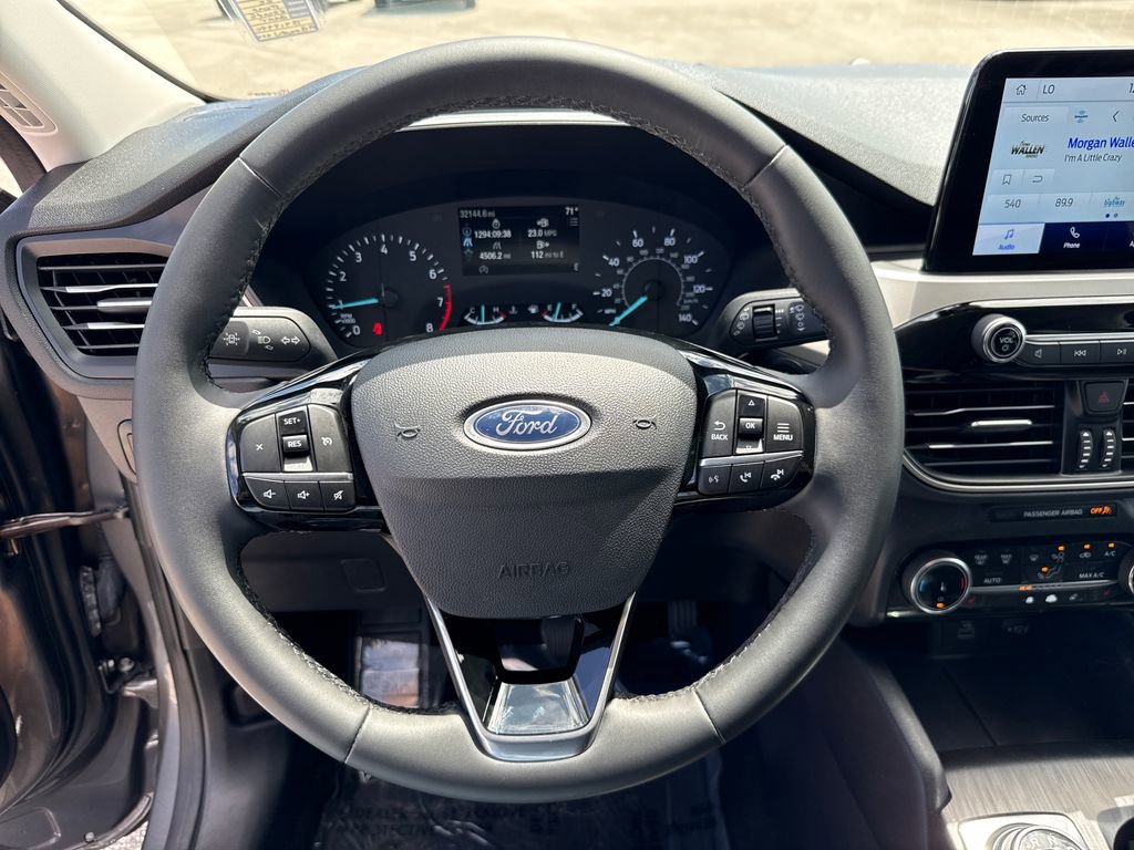 Certified 2022 Ford Escape SEL FWD image 15