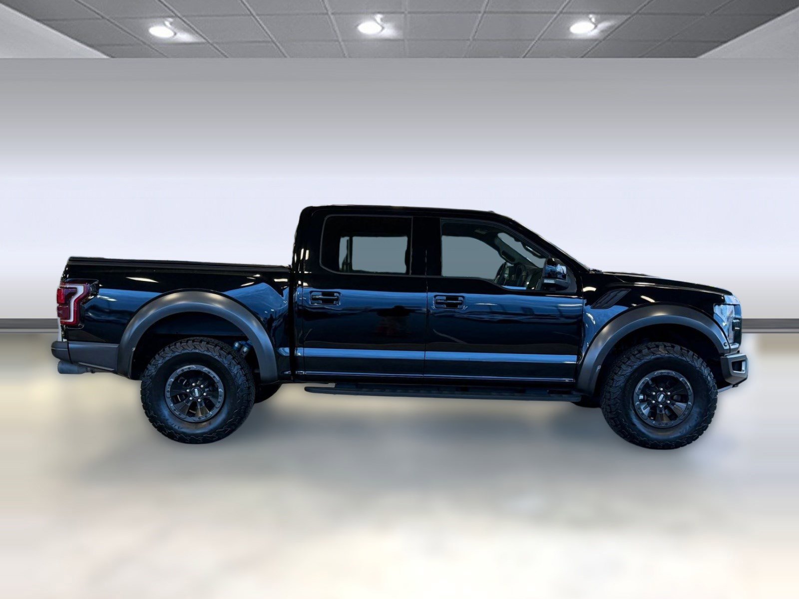 Certified 2017 Ford F150 Raptor w/ Equipment Group 802A Luxury image 8