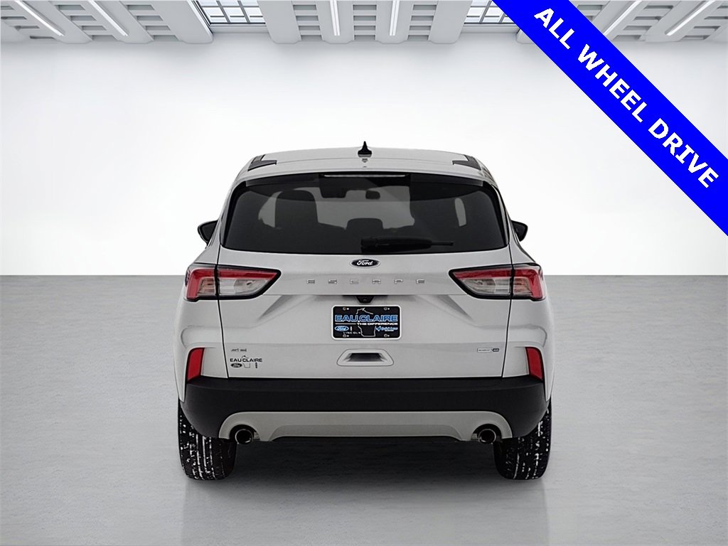 Certified 2020 Ford Escape SE image 4