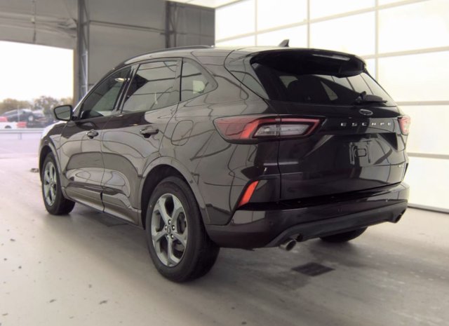 Certified 2023 Ford Escape ST-Line w/ Tech Pack #1 AWD/4WD image 6