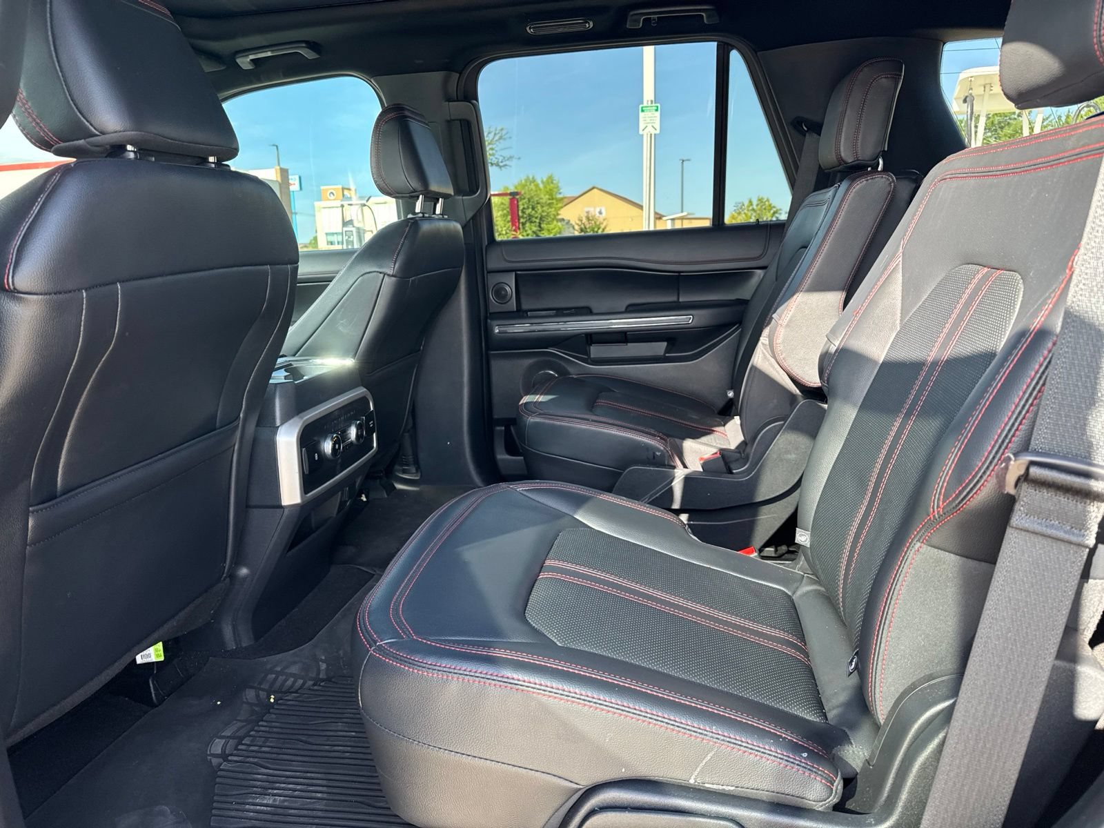 Certified 2023 Ford Expedition Limited RWD image 9