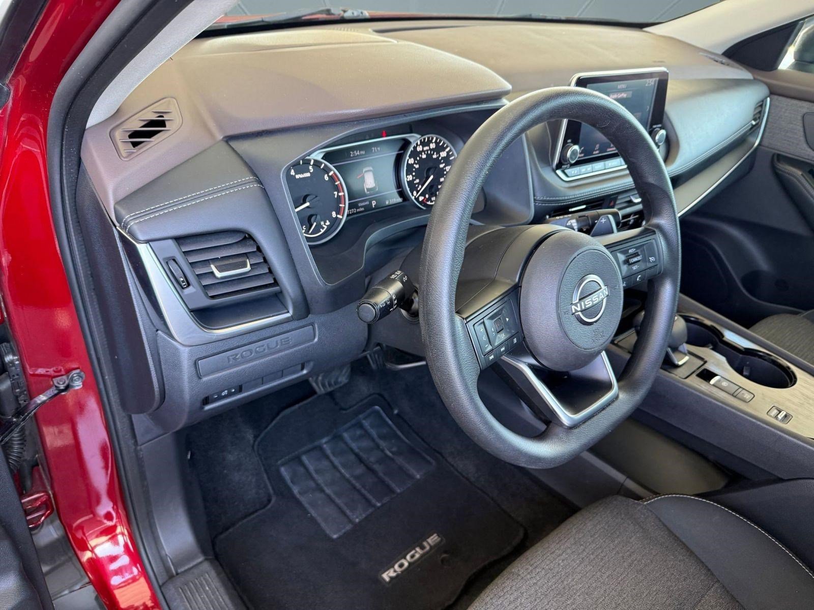 Used 2022 Nissan Rogue S FWD image 4