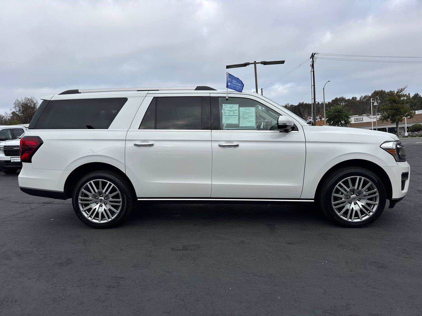 Certified 2023 Ford Expedition Max Limited AWD/4WD image 7