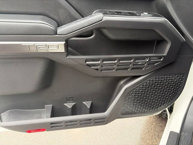 Used 2025 Toyota Tacoma TRD Off-Road AWD/4WD image 43