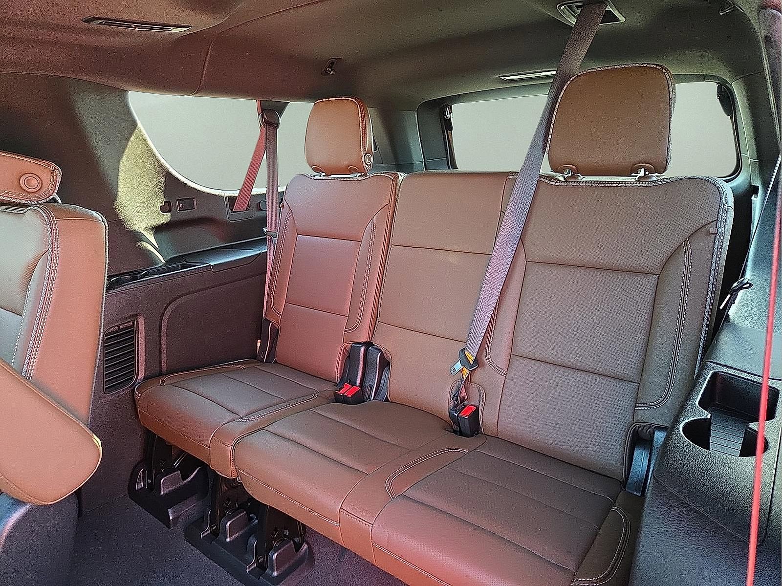 Used 2022 Chevrolet Suburban High Country AWD/4WD image 10