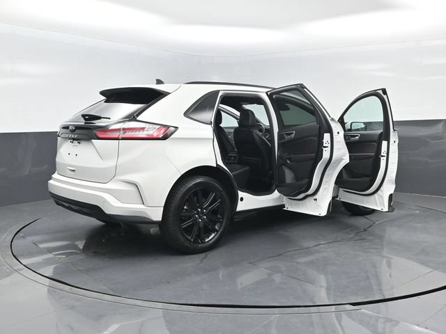 Certified 2024 Ford Edge ST-Line AWD/4WD image 27