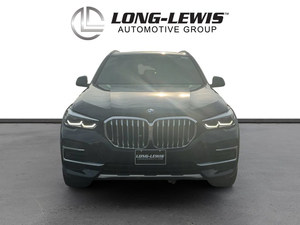 Used 2023 BMW X5 xDrive40i w/ Premium Package AWD/4WD image 11