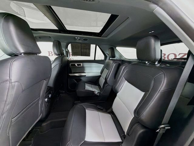 Certified 2022 Ford Explorer XLT w/ Equipment Group 202A image 30