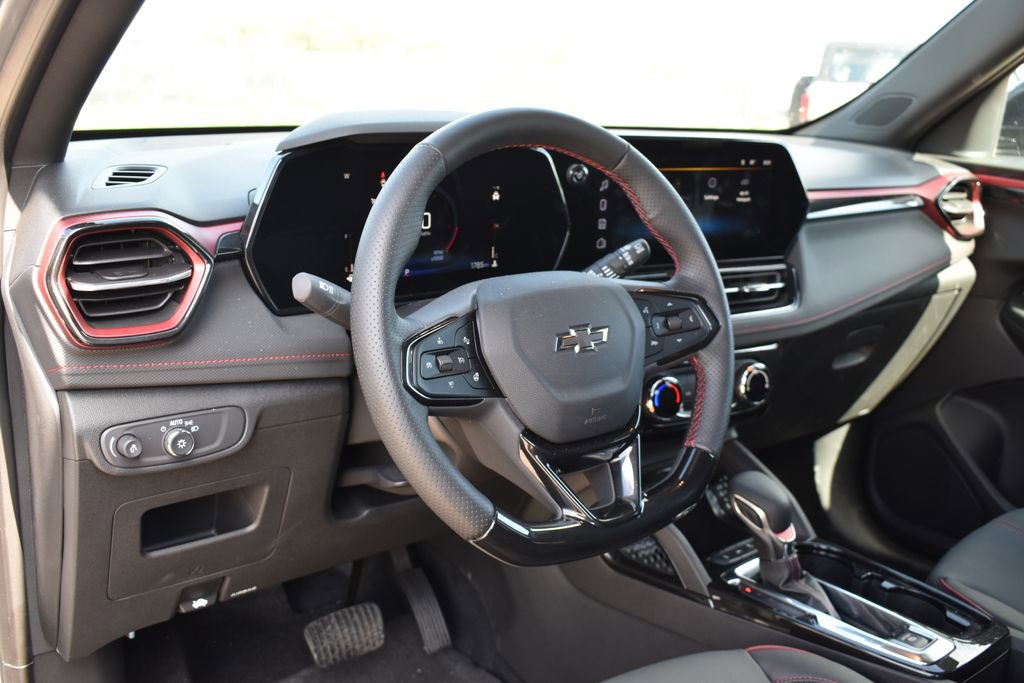 Used 2026 Chevrolet TrailBlazer RS w/ Driver Confidence Package FWD image 9