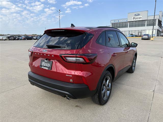 Certified 2026 Ford Escape ST-Line w/ Cold Weather Package AWD/4WD image 9