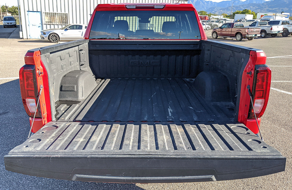 Used 2023 GMC Sierra 1500 SLE AWD/4WD image 16