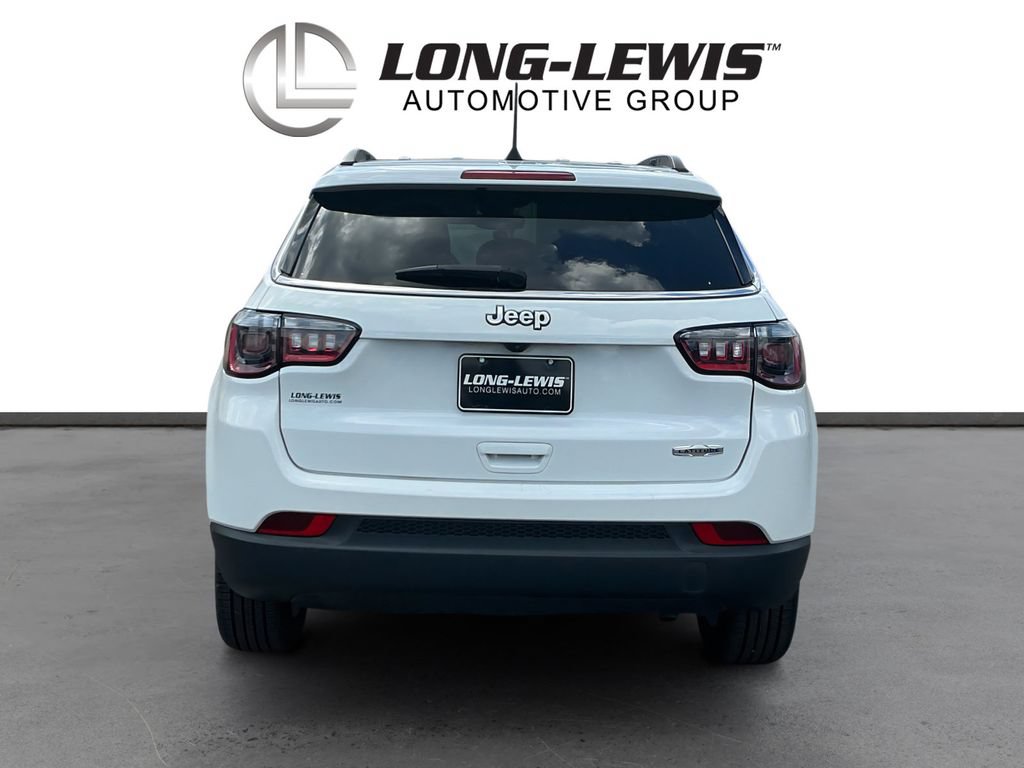 Used 2022 Jeep Compass Latitude FWD image 5