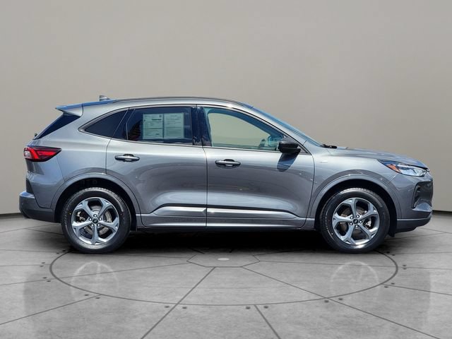 Certified 2023 Ford Escape ST-Line w/ Tech Pack #1 AWD/4WD image 13
