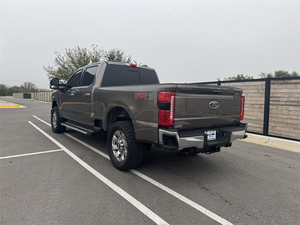 Certified 2023 Ford F250 Lariat w/ Chrome Package image 3