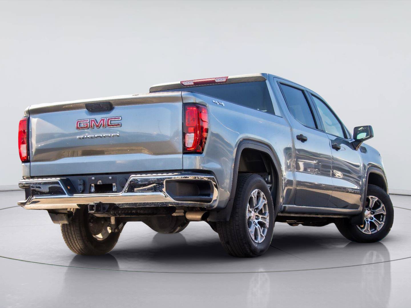 Used 2023 GMC Sierra 1500 Pro AWD/4WD image 4