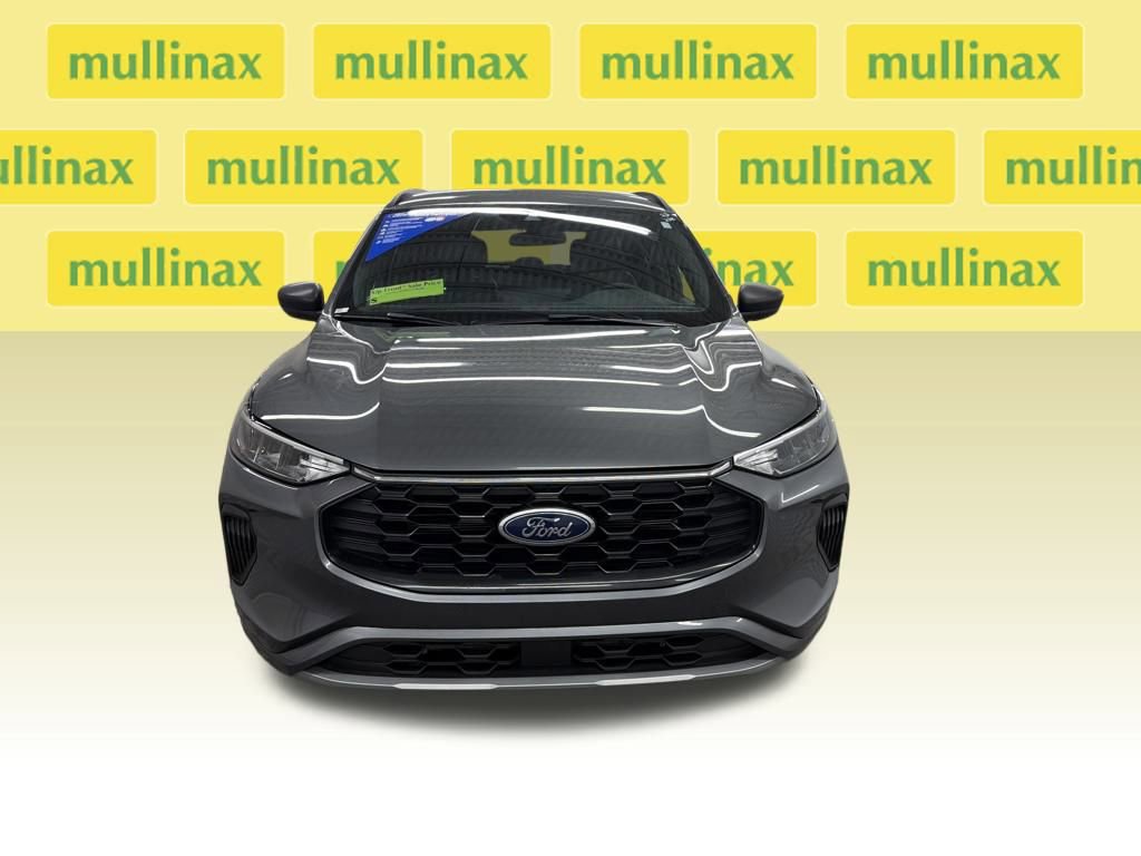 Certified 2023 Ford Escape ST-Line w/ Tech Pack #1 image 8