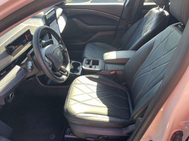 Certified 2025 Ford Mustang Mach-E Select RWD image 15