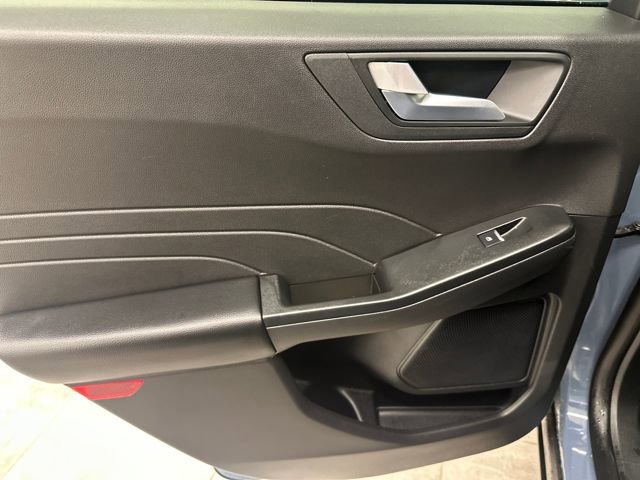 Certified 2025 Ford Escape Platinum image 25