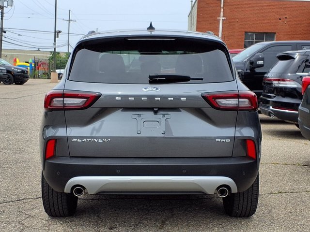 Certified 2024 Ford Escape Platinum AWD/4WD image 21