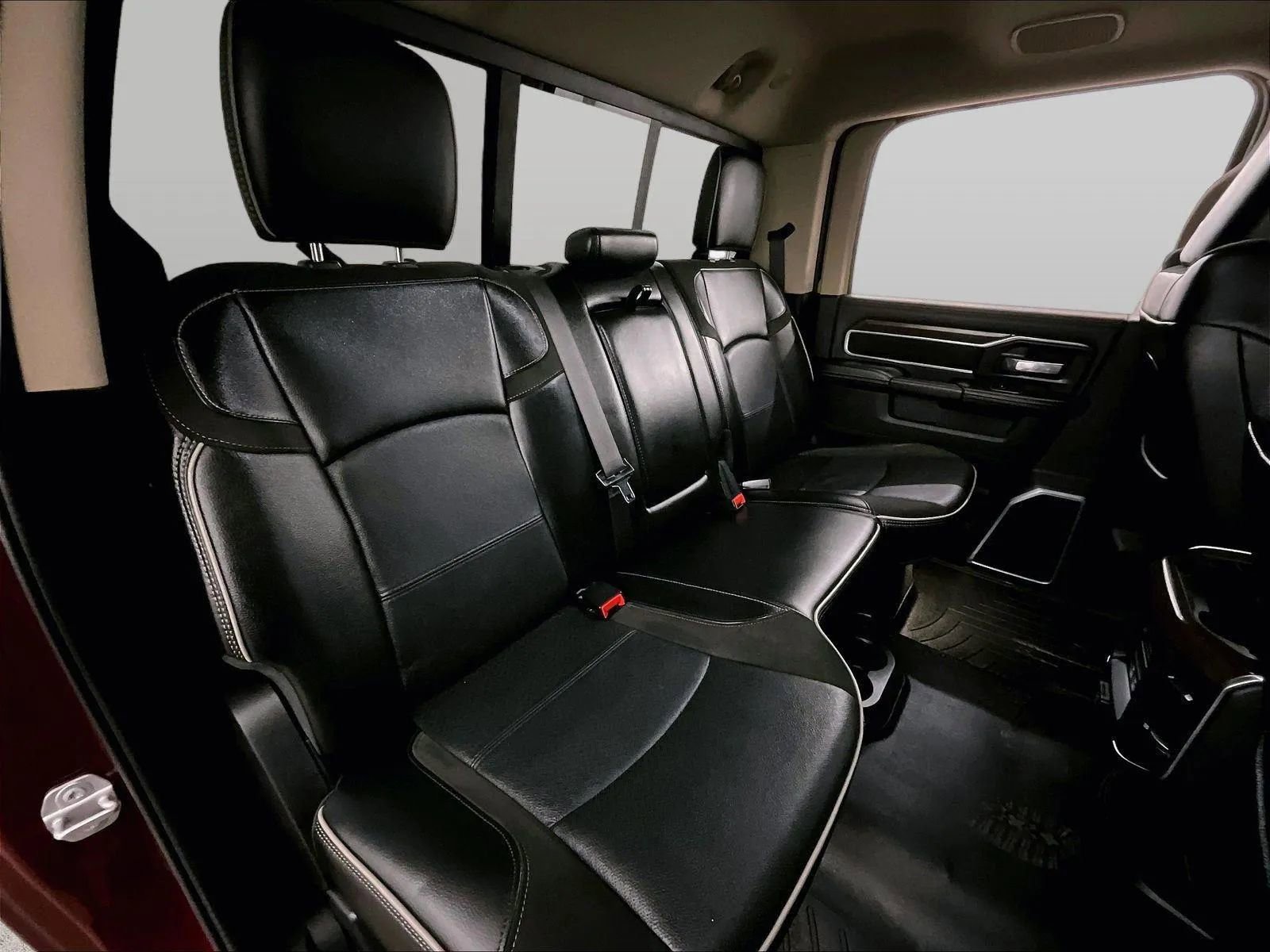 Used 2022 RAM 3500 Laramie image 26